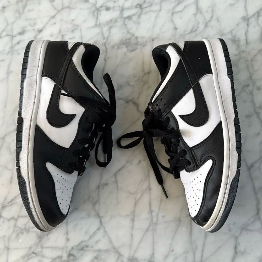 Nike Pandas Black and White Sneakers‎ Big Kids Size 6Y